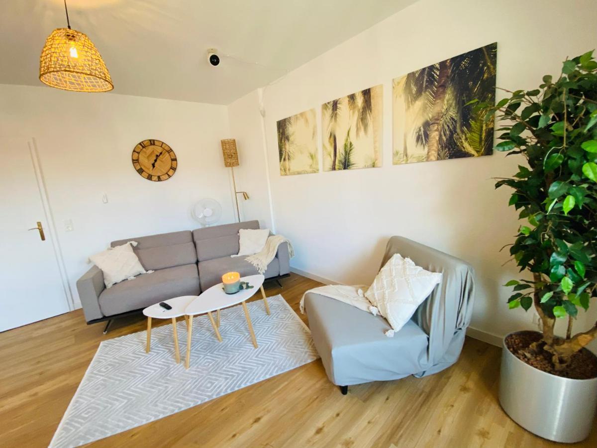Home Cinema - Balcony - Wi-Fi & Streams Magdeburg Luaran gambar